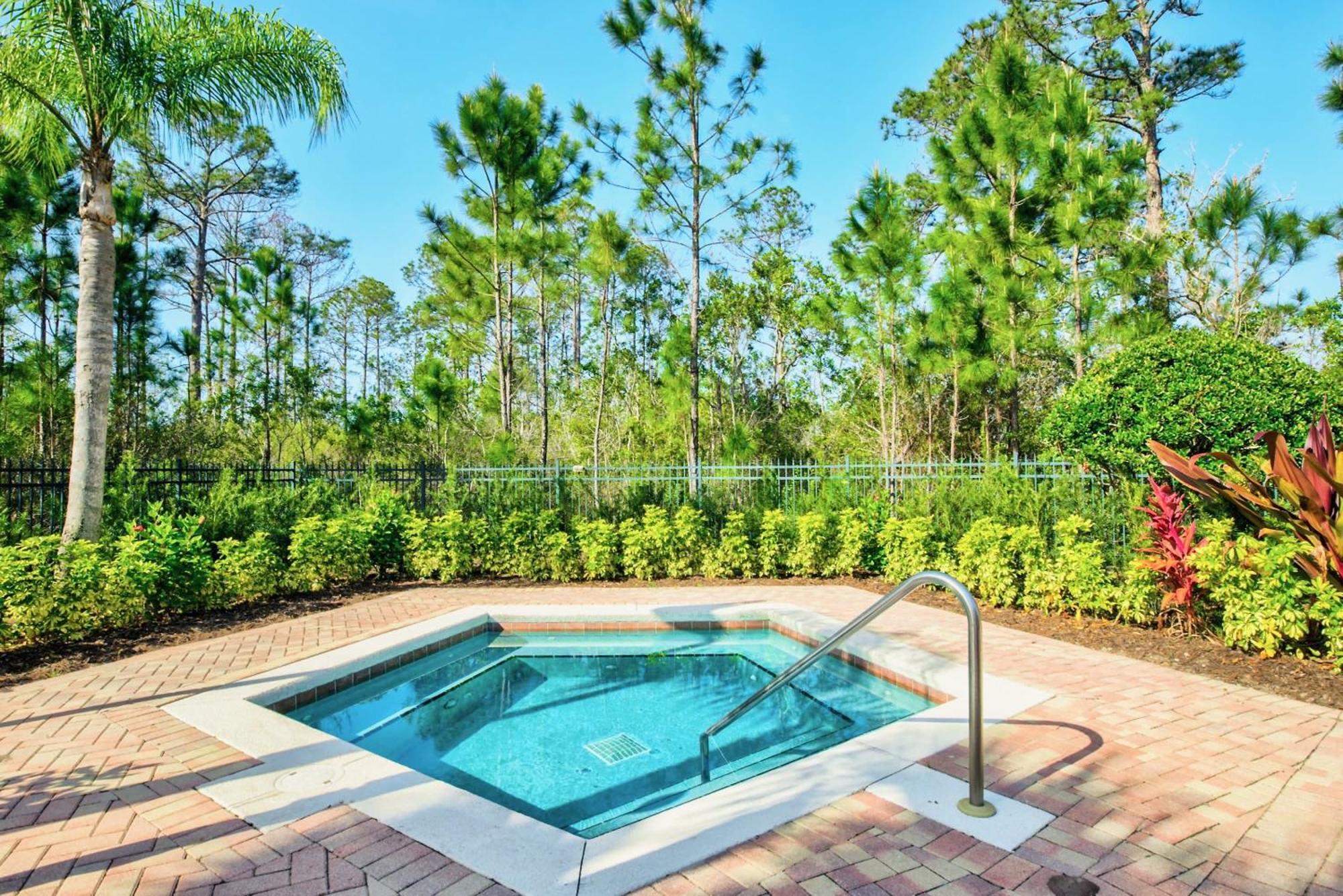 Luxury 2Br Condo - Pool & Hot Tub - Near Disney Orlando Extérieur photo