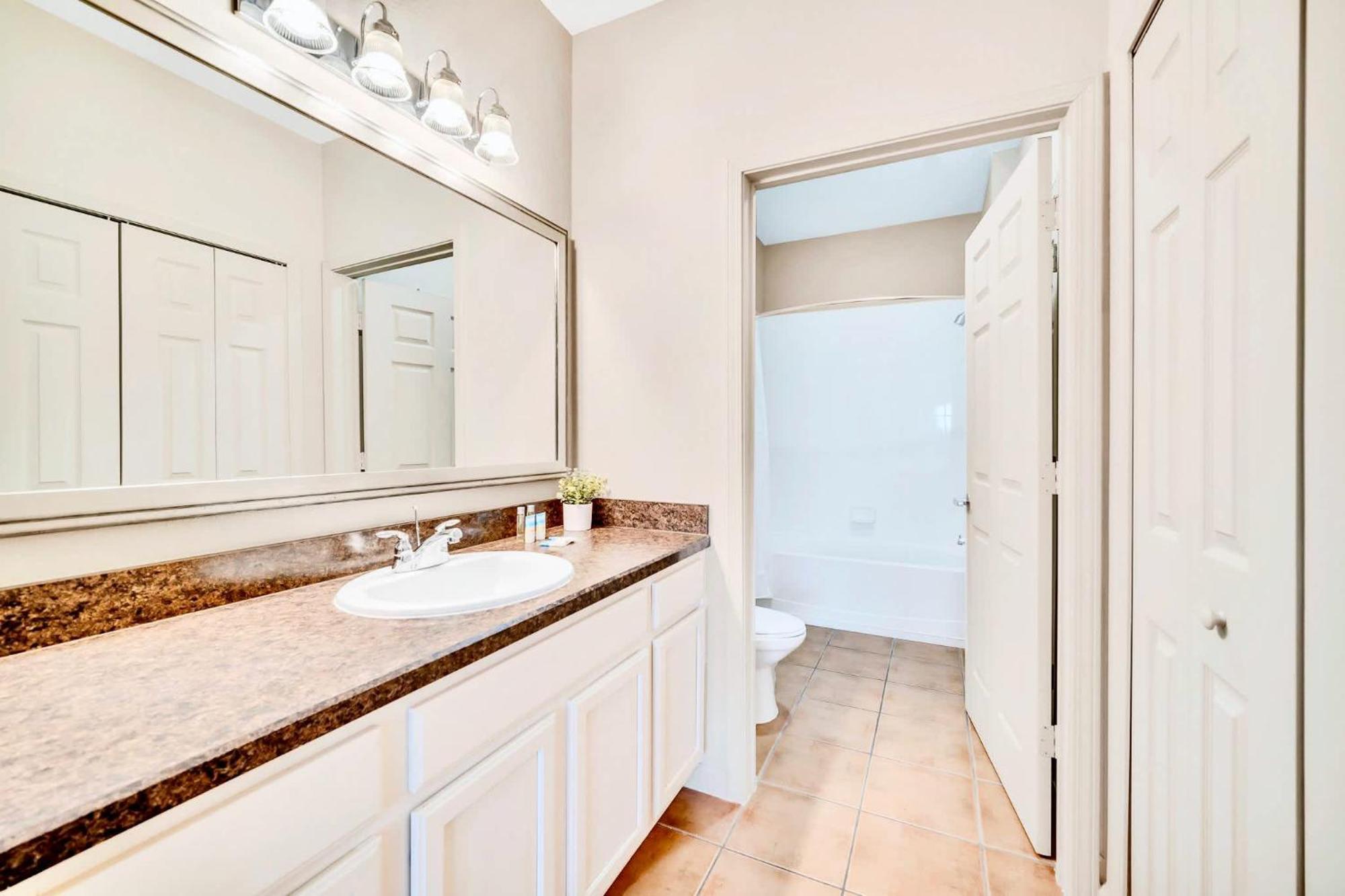 Luxury 2Br Condo - Pool & Hot Tub - Near Disney Orlando Extérieur photo